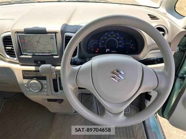 Suzuki SPACIA 2014-06 8231822-19