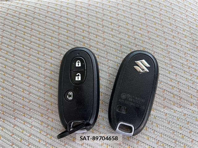 Suzuki SPACIA 2014-06 8231822-24
