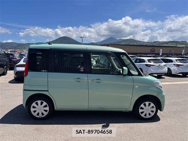 Suzuki SPACIA 2014-06 8231822-6