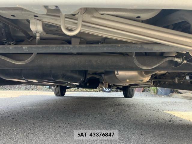 Suzuki SPACIA 2015-09 8231825-16