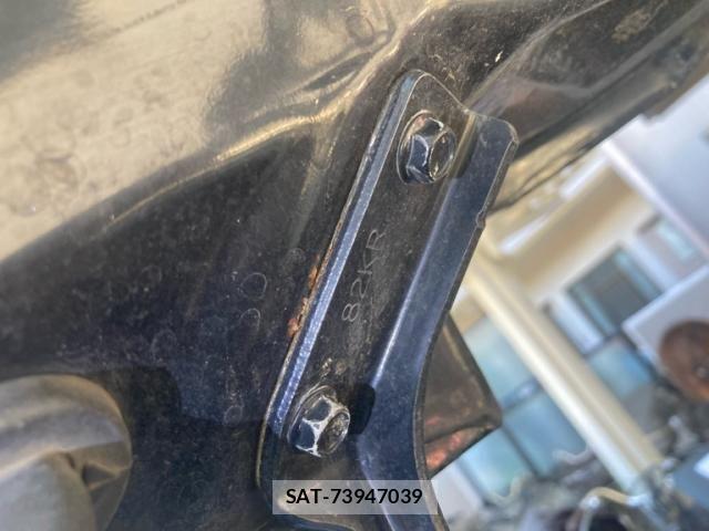 Suzuki SPACIA 2013-09 8246733-8