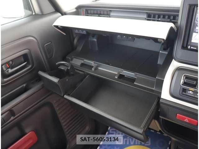 Suzuki SPACIA 2018-04 8317168-17
