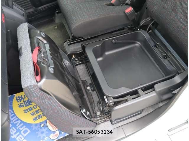 Suzuki SPACIA 2018-04 8317168-19