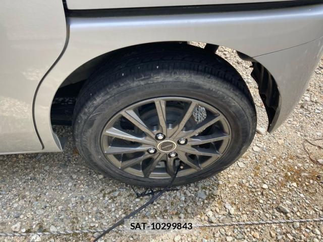 Suzuki SPACIA 2013-10 8317178-5