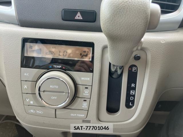 Suzuki SPACIA 2014-03 8317192-19