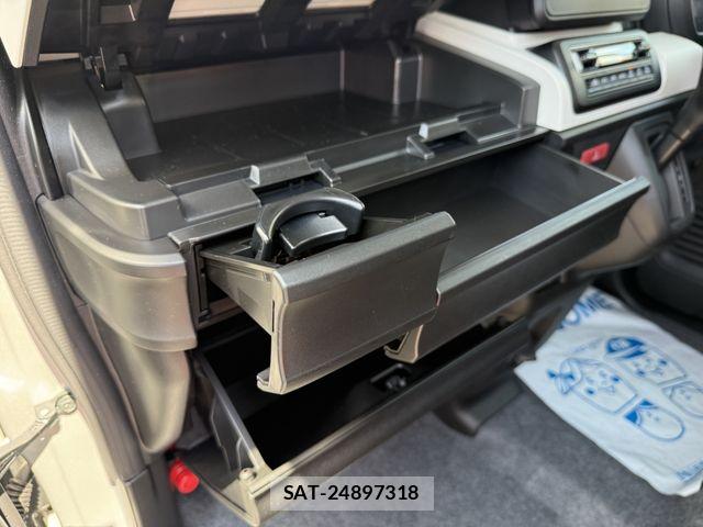 Suzuki SPACIA 2019-07 8317167-19