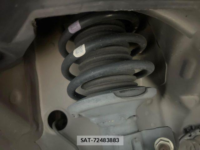 Suzuki SPACIA 2021-05 8317162-19