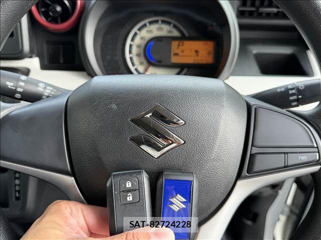 Suzuki SPACIA 2019-09 8337936-17