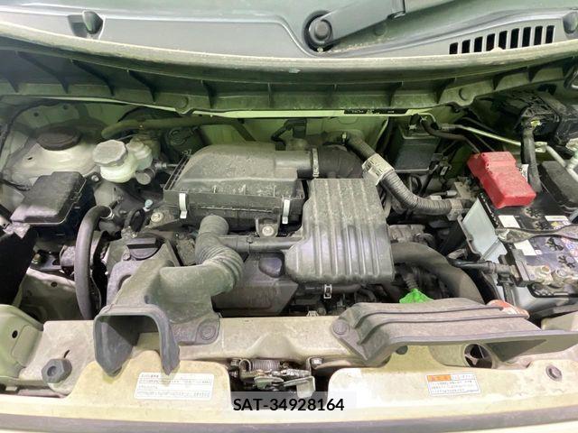 Suzuki SPACIA 2019-04 8337934-17