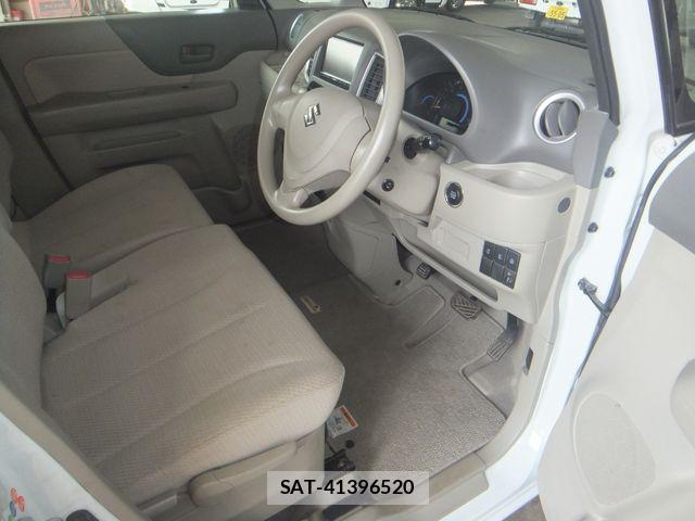 Suzuki SPACIA 2013-11 8337945-12
