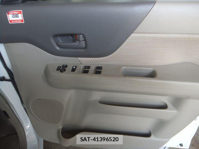 Suzuki SPACIA 2013-11 8337945-13
