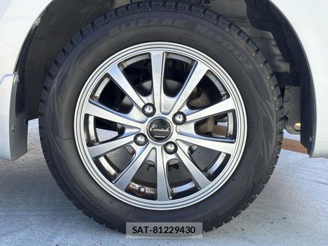 Suzuki SPACIA 2015-09 8355625-26