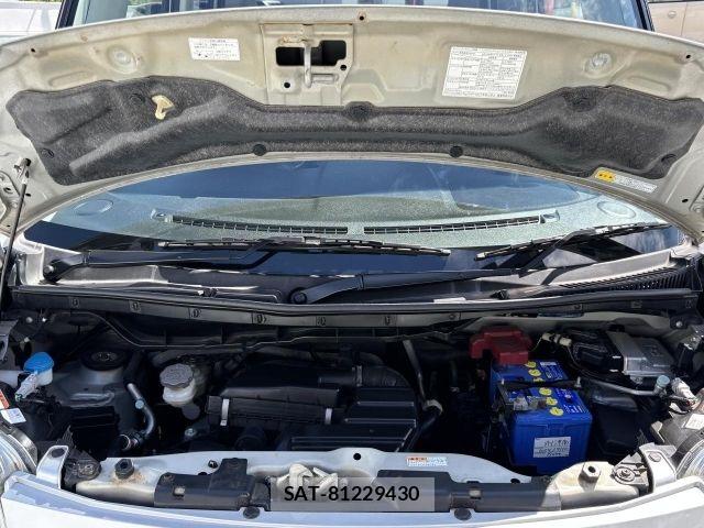 Suzuki SPACIA 2015-09 8355625-27