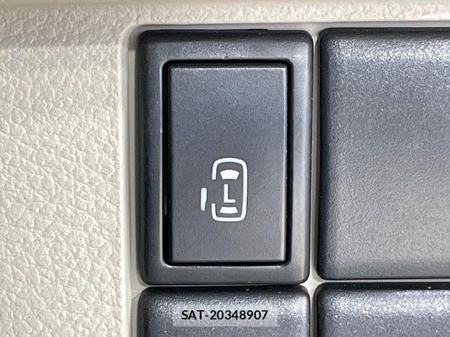 Suzuki SPACIA 2013-03 8355627-4