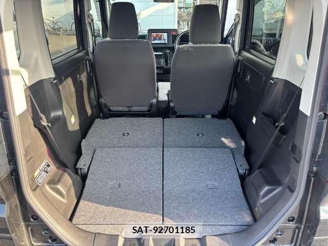 Suzuki SPACIA 2024-02 8368802-17