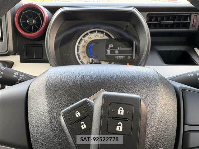 Suzuki SPACIA 2021-06 8368824-27