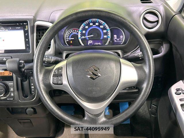 Suzuki SPACIA 2017-08 8368837-10