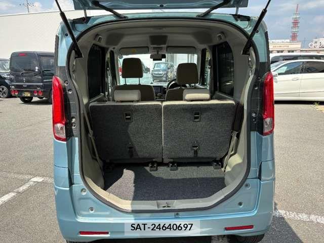 Suzuki SPACIA 2013-08 8368855-11