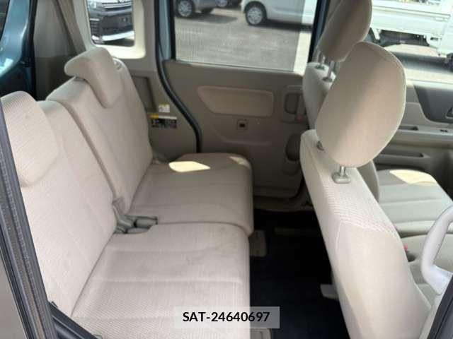 Suzuki SPACIA 2013-08 8368855-18