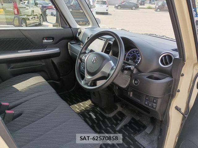 Suzuki SPACIA 2017-07 8368845-18