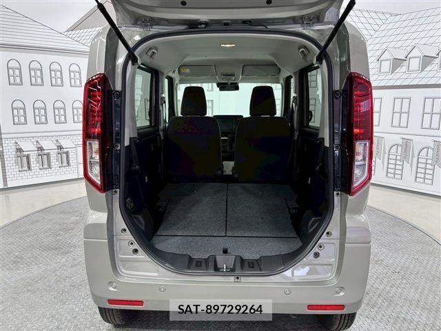 Suzuki SPACIA 2025-09 8368787-18