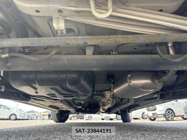 Suzuki SPACIA 2015-12 8368834-17