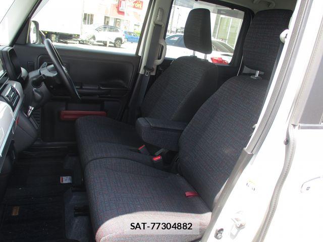 Suzuki SPACIA 2019-12 8368847-9