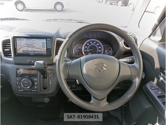Suzuki SPACIA 2017-10 8368848-11