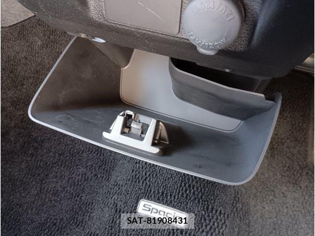 Suzuki SPACIA 2017-10 8368848-18