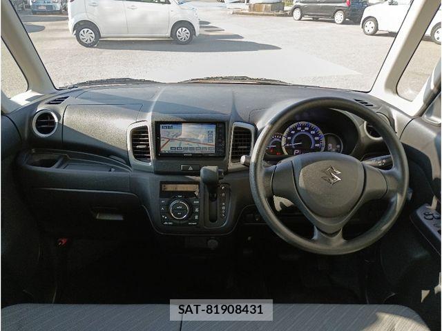Suzuki SPACIA 2017-10 8368848-2
