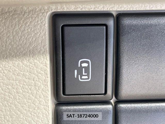 Suzuki SPACIA 2015-08 8368843-3