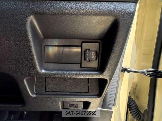 Suzuki SPACIA 2024-10 8368803-3