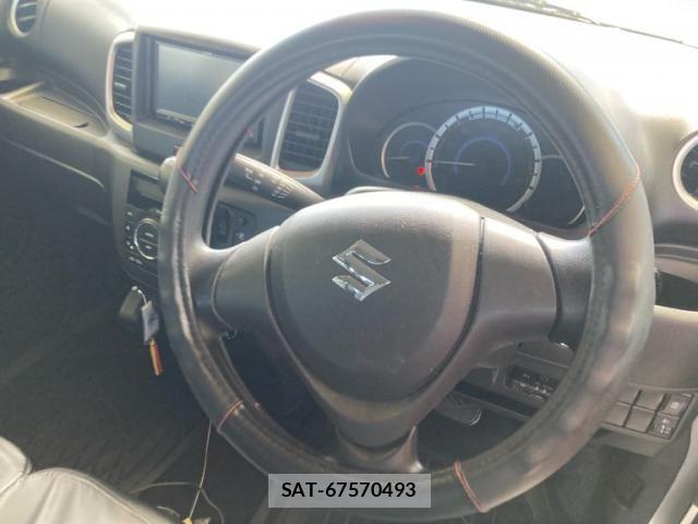 Suzuki SPACIA 2017-01 8372215-12