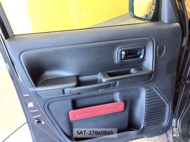 Suzuki SPACIA 2018-05 8372213-17