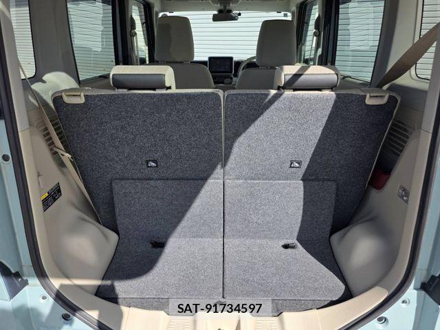 Suzuki SPACIA 2018-04 8372211-13