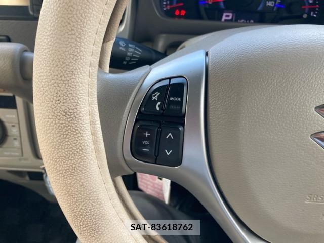 Suzuki SPACIA 2013-07 8372214-15