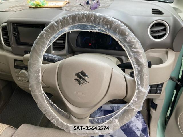 Suzuki SPACIA 2013-09 8415034-13