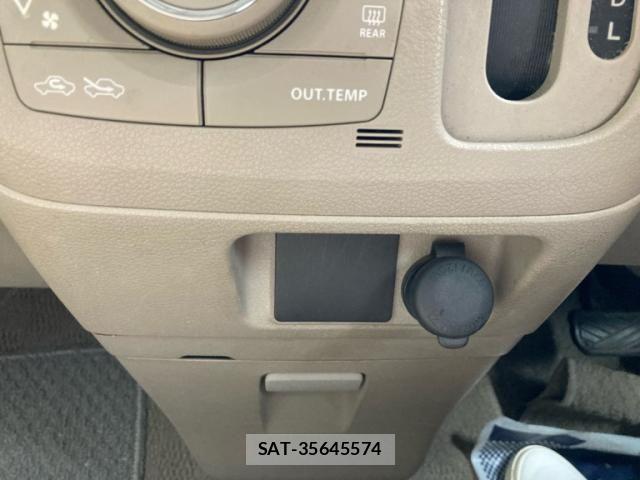 Suzuki SPACIA 2013-09 8415034-21