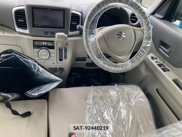 Suzuki SPACIA 2013-10 8415033-13