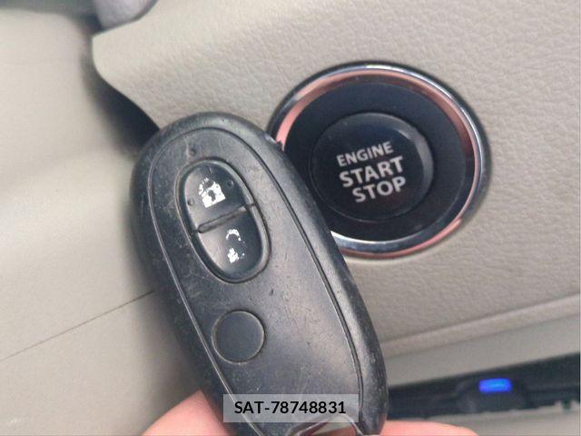 Suzuki SPACIA 2014-01 8415032-11
