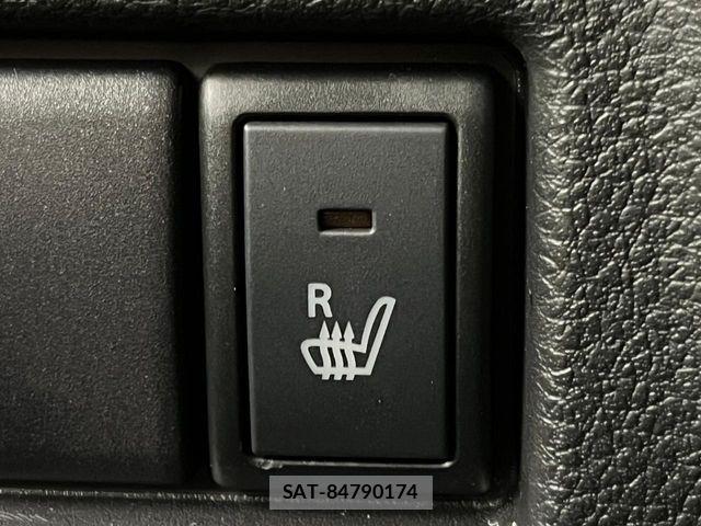 Suzuki SPACIA 2017-12 8458463-4