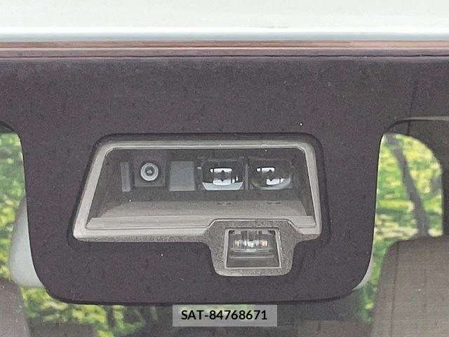Suzuki SPACIA 2019-09 8486098-3