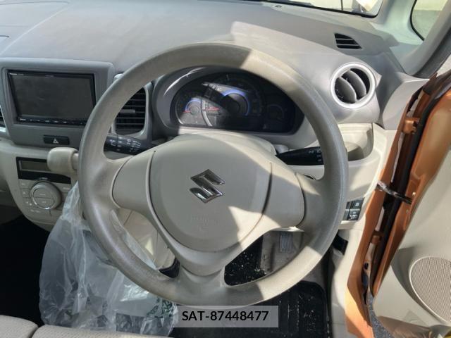 Suzuki SPACIA 2014-09 8628978-13