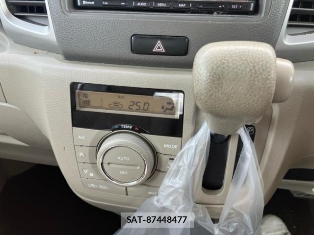 Suzuki SPACIA 2014-09 8628978-16