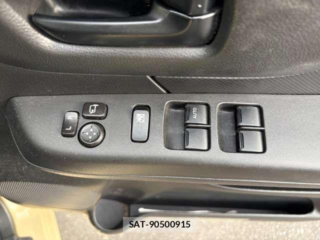 Suzuki SPACIA 2017-10 8628975-19