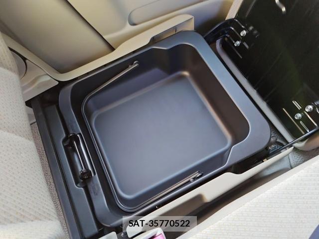 Suzuki SPACIA 2014-03 8628972-19