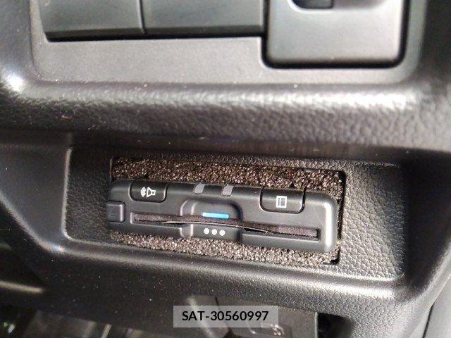 Suzuki SPACIA 2024-10 8661648-21