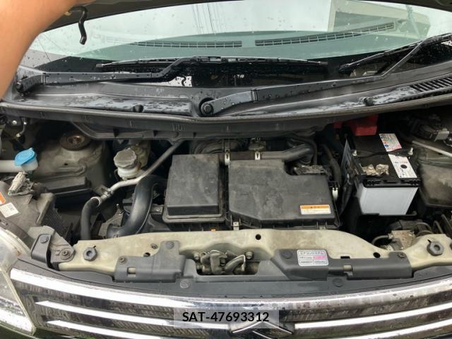 Suzuki SPACIA 2014-11 8661668-21