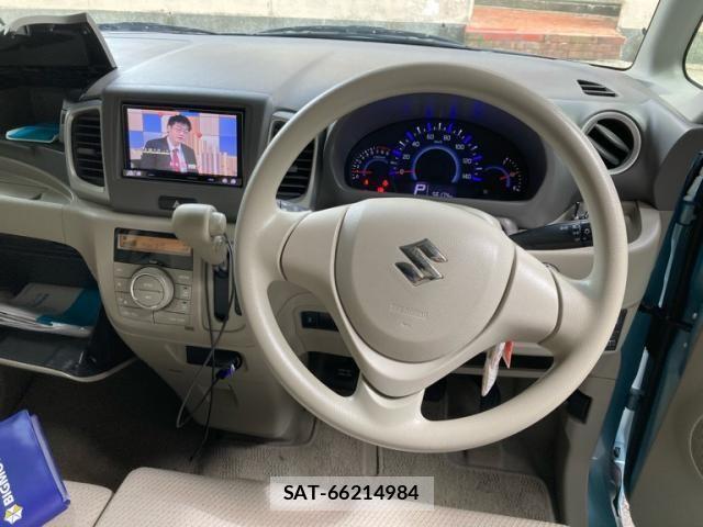 Suzuki SPACIA 2014-04 8661669-11
