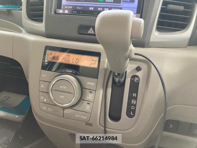 Suzuki SPACIA 2014-04 8661669-15